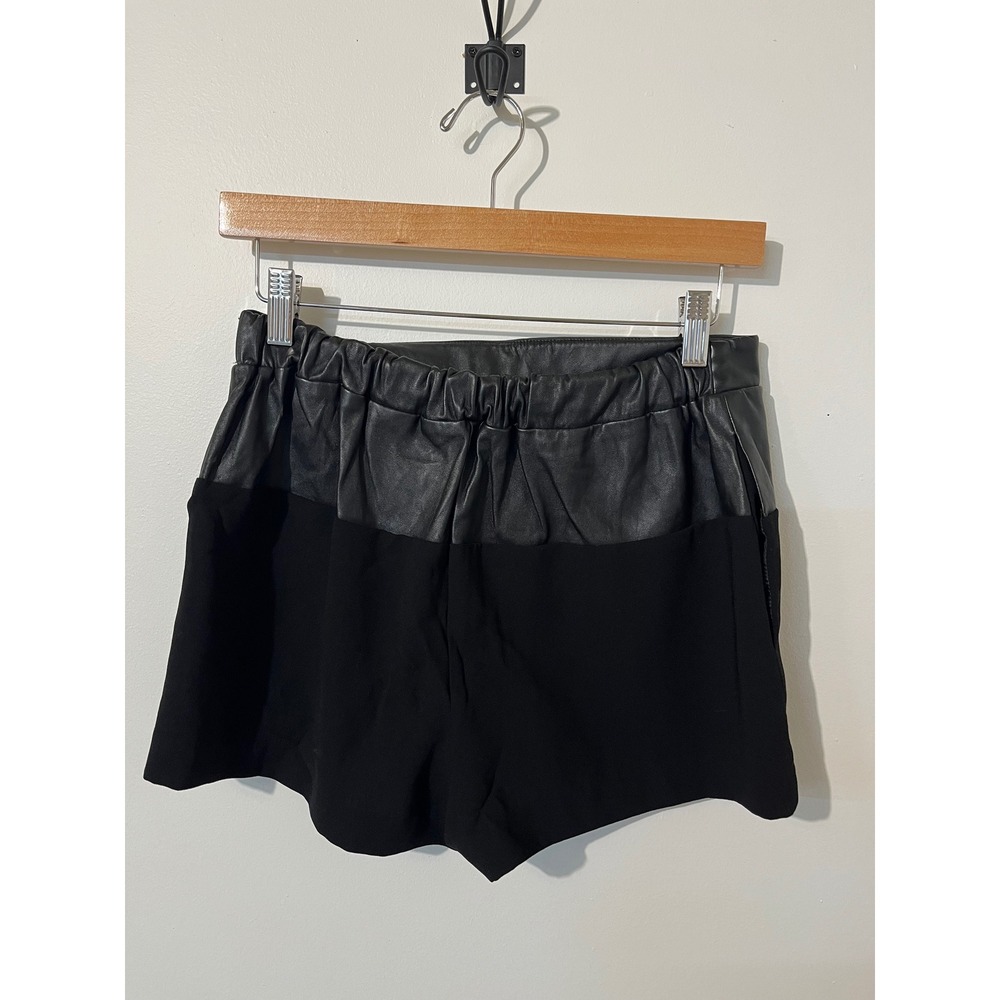 Forever 21 Contemporary Womens Small Black Faux Leather Mixed Media Shorts